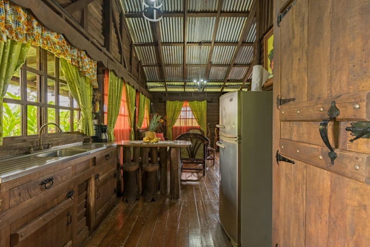Cabanas Montanas Del Tenorio Rio Celeste Екстериор снимка